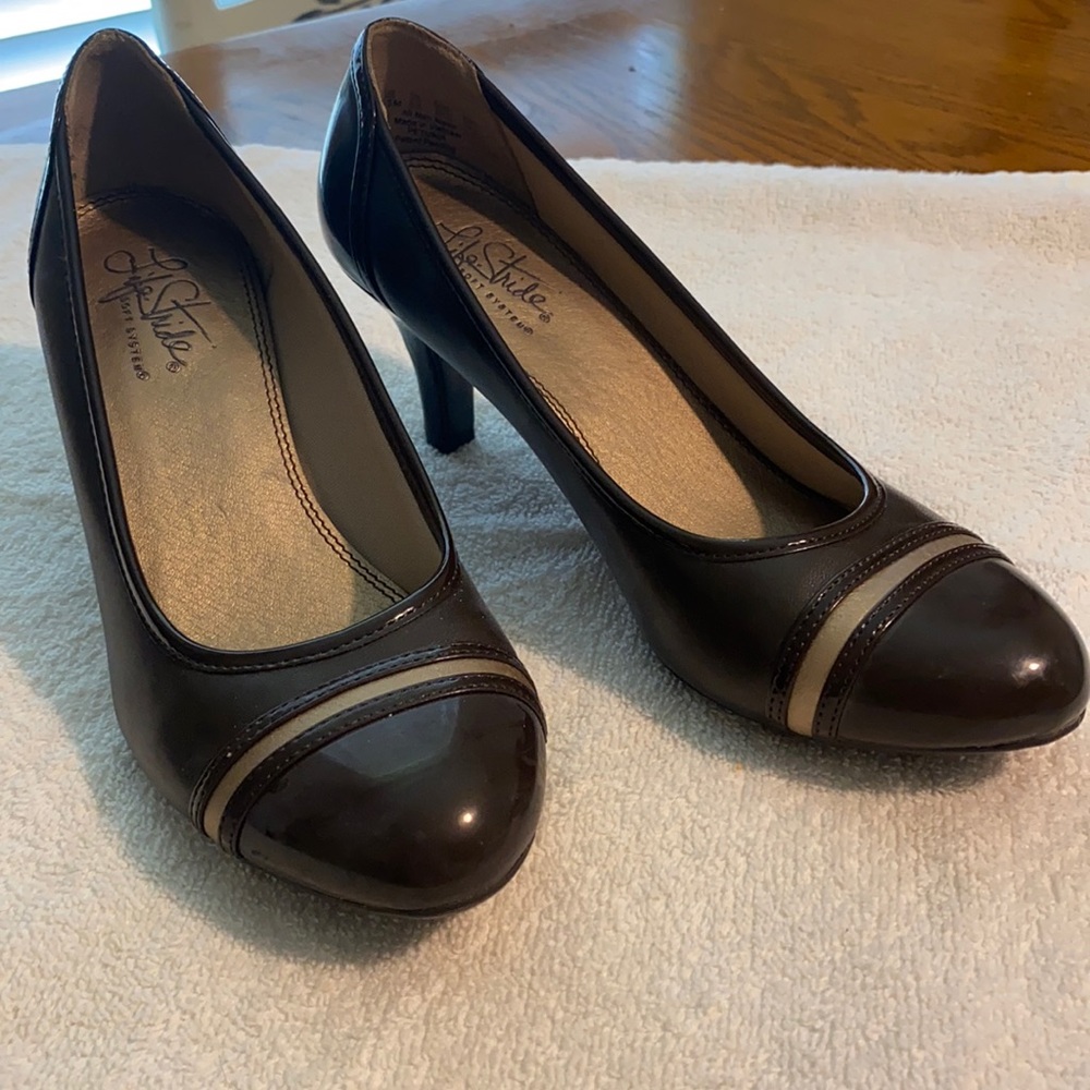 7.5 life Stride heels worn once brown